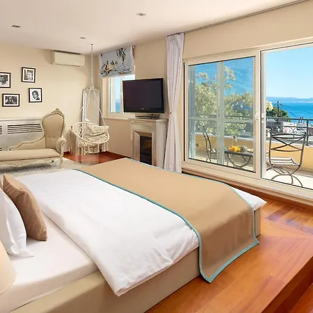 Sun Paradise فيلة سبليت