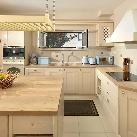 Sun Paradise سبليت