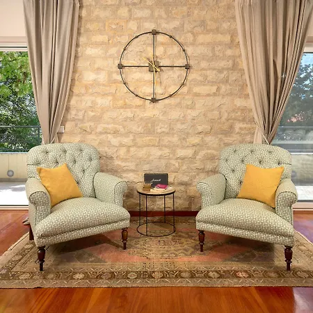 Sun Paradise فيلة